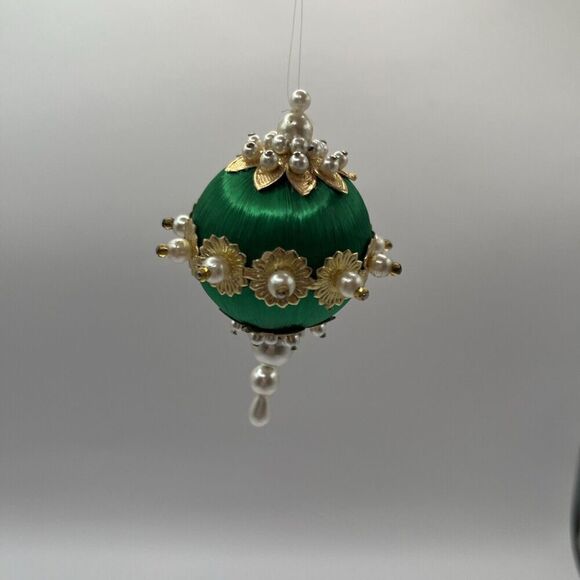 Vintage Handmade Jeweled Beaded Push Pin Green/Gold Pearl Christmas Ornament 3” - Picture 2 of 8